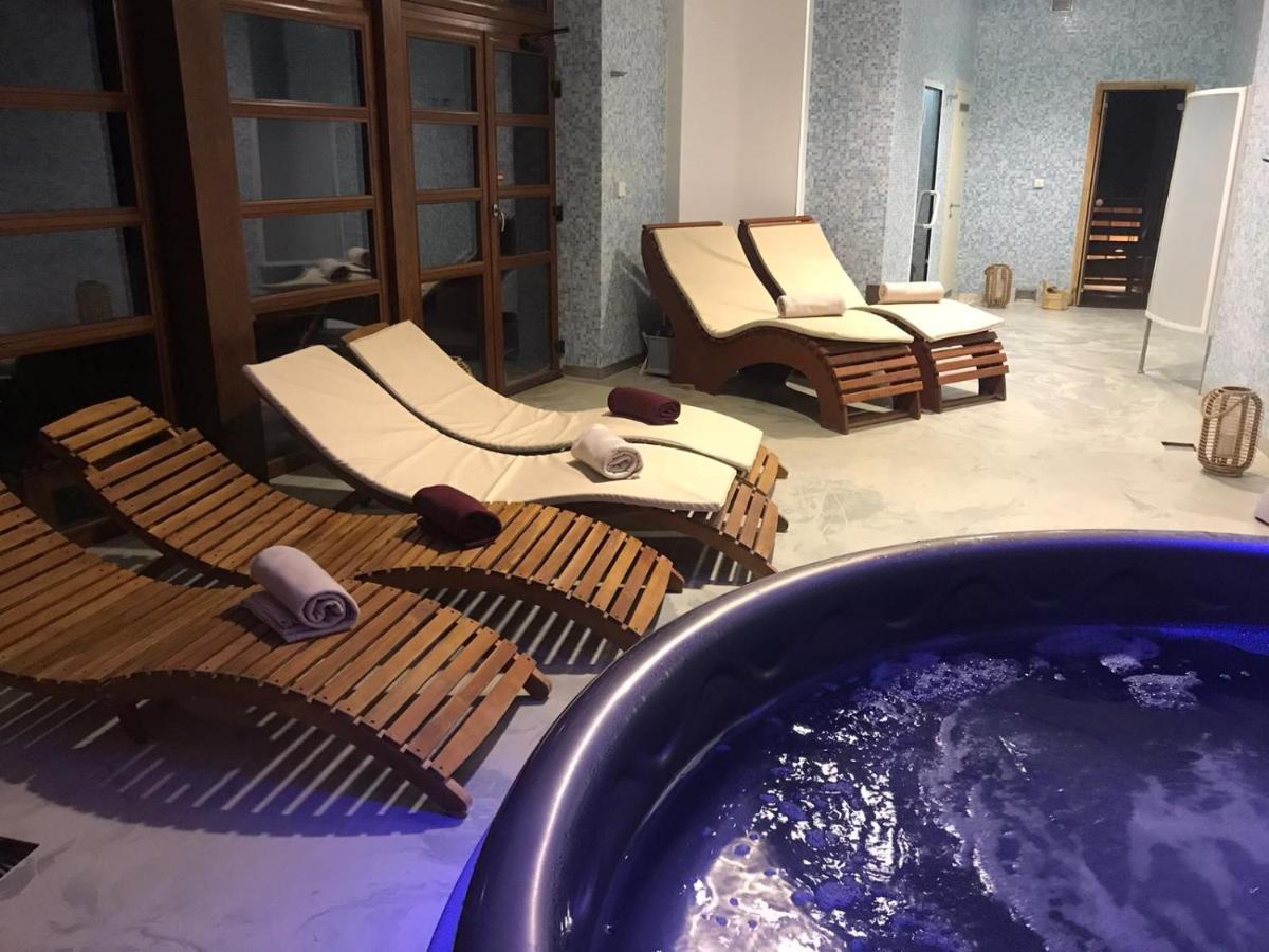 Hotel Pavla Pöstyén Kültér fotó