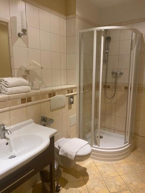 Hotel Pavla Pöstyén Kültér fotó