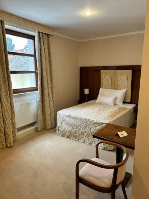 Hotel Pavla Pöstyén Kültér fotó